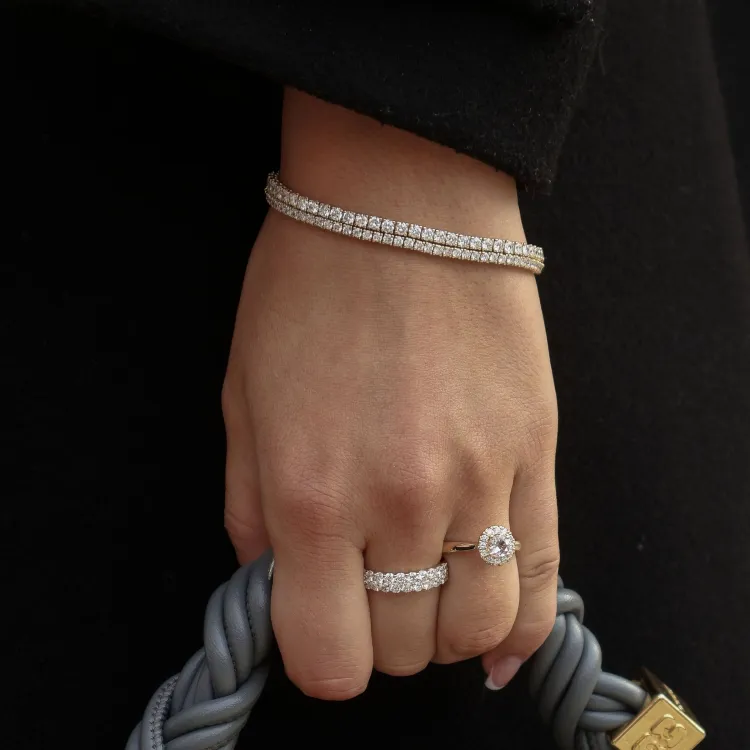 Tennisarmband 5,36 ct aus 14 Karat Gold