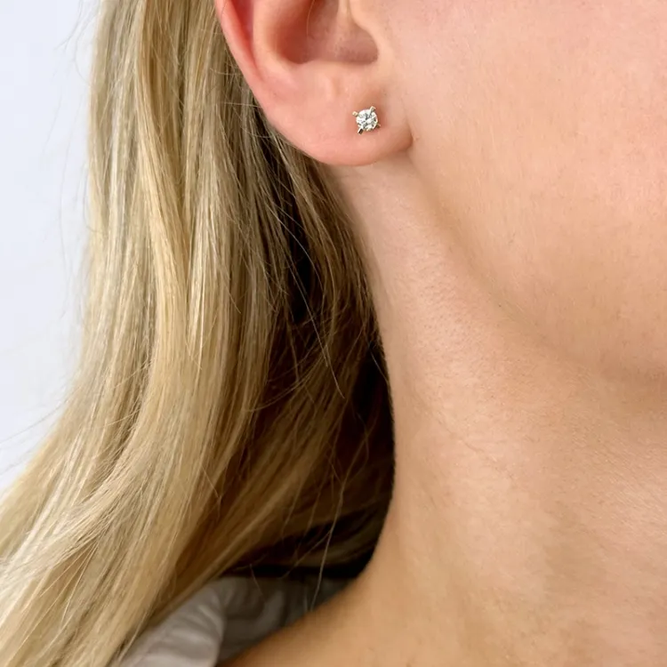 2 x 0,20 ct lab grown Diamant Solitärohrstecker in 14 Karat Gold mit lab grown Diamant 