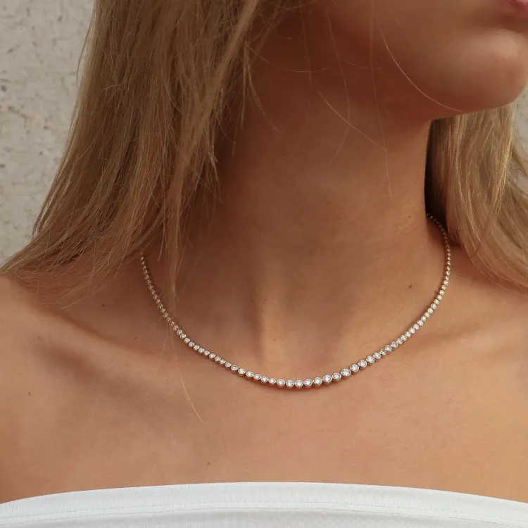 42 cm lab grown Diamant Halskette in 14 karat Gold 5,76 ct