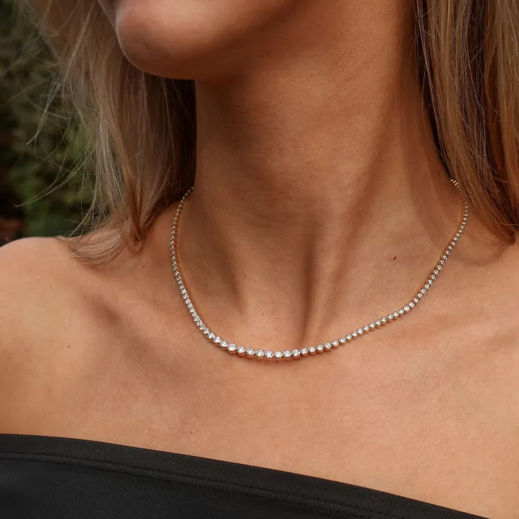 42 cm lab grown Diamant Halskette in 14 karat Gold 5,76 ct