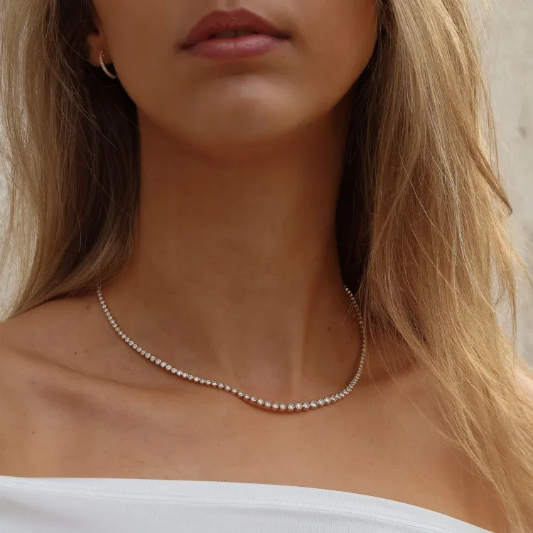 42 cm lab grown Diamant Halskette in 14 karat Gold 5,76 ct