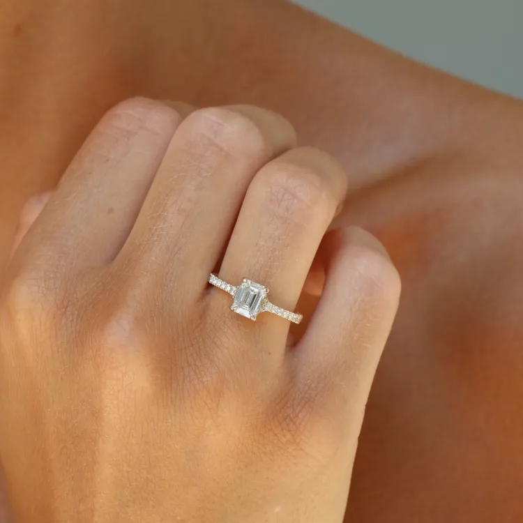 lab grown Diamant Ring in 14 Karat Gold 1,0 ct 0,25 ct