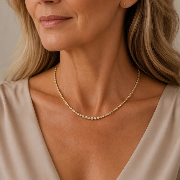 45 cm Halskette mit Anhänger aus 14 Karat Gold 6,02 ct