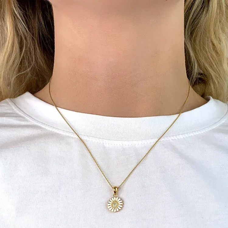 11 mm Marguerite Anhänger aus vergoldetem Sterlingsilber - Matilda