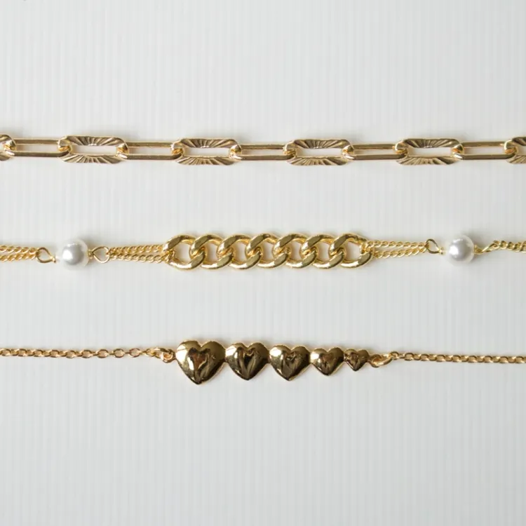 Herz Armband aus vergoldetem Sterlingsilber und Herzförmiger Anhänger aus vergoldetem Sterlingsilber