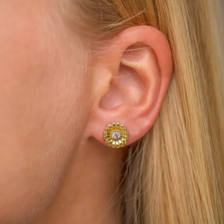 10 mm Marguerite Ohrstecker in vergoldetem Silber