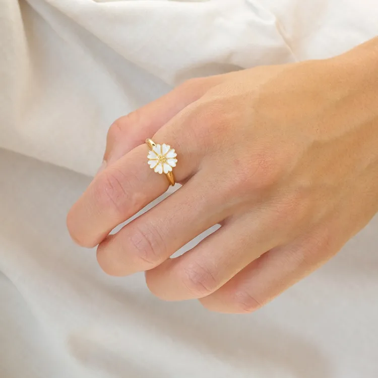 11 mm Marguerite Ring aus vergoldetem Sterlingsilber - Magda
