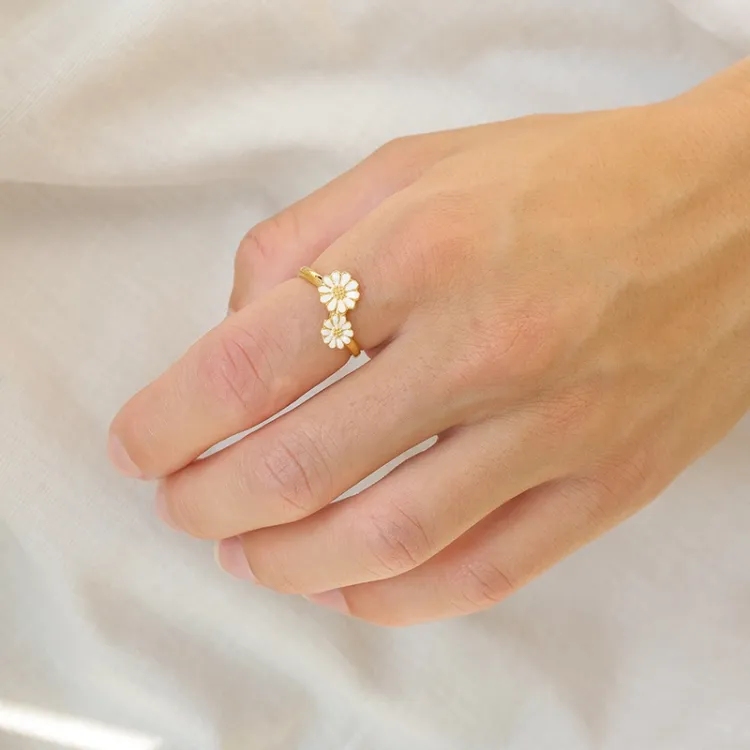 Marguerite Ring aus vergoldetem Sterlingsilber - Maggie