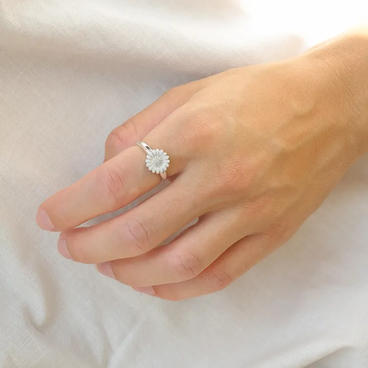 10 mm Marguerite Ring aus Silber - Matilda