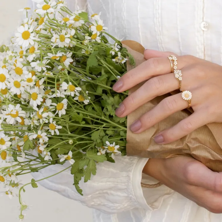 Marguerite weißem Ring aus vergoldetem Sterlingsilber - Majse