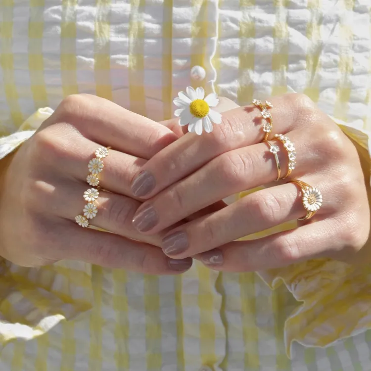 Marguerite Ring aus vergoldetem Sterlingsilber - Majse