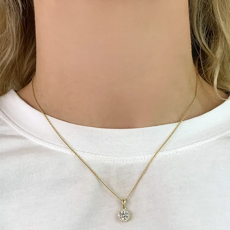runder Zirkon Anhänger aus 8 Karat Gold - Gold Collection