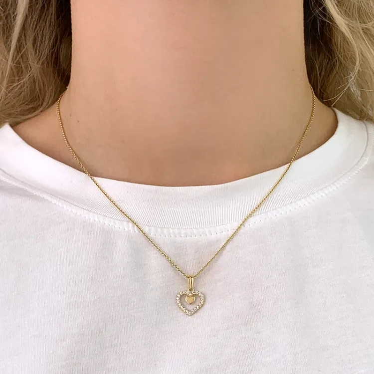 Herz Zirkon Anhänger aus 8 Karat Gold, rhodiniert