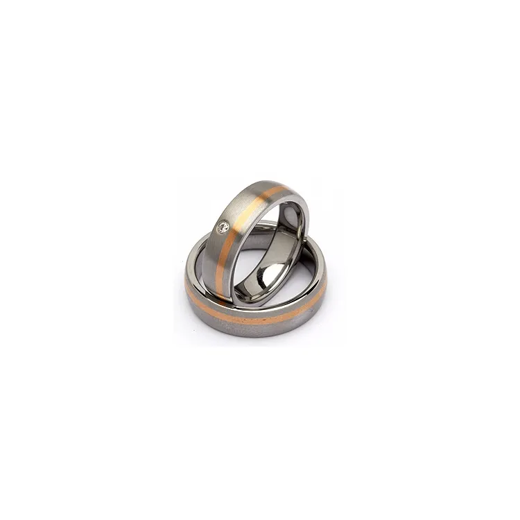 Trauringe aus 14 Karat Stahl und Rotgold 0,035 ct - set
