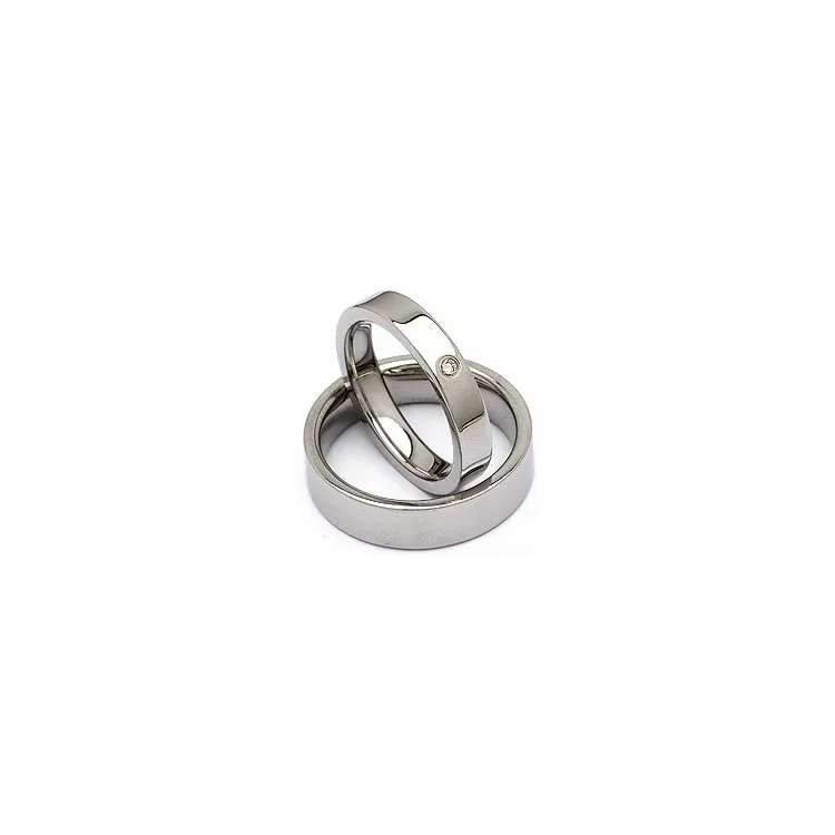 Trauringe in Stahl 0,025 ct