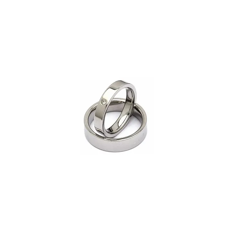 Trauringe in Stahl 0,025 ct