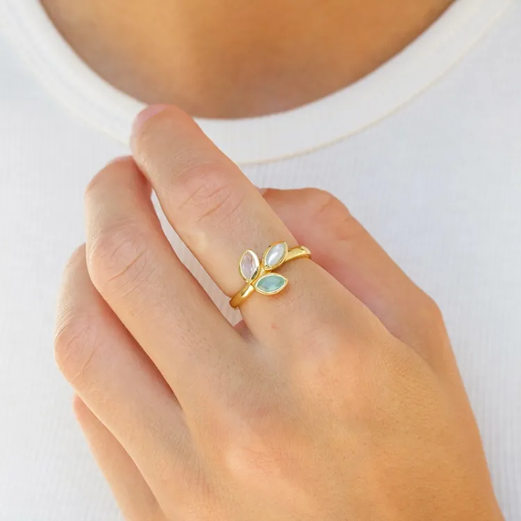 Blatt Bergkristall Ring aus vergoldetem Sterlingsilber - Loom Stones