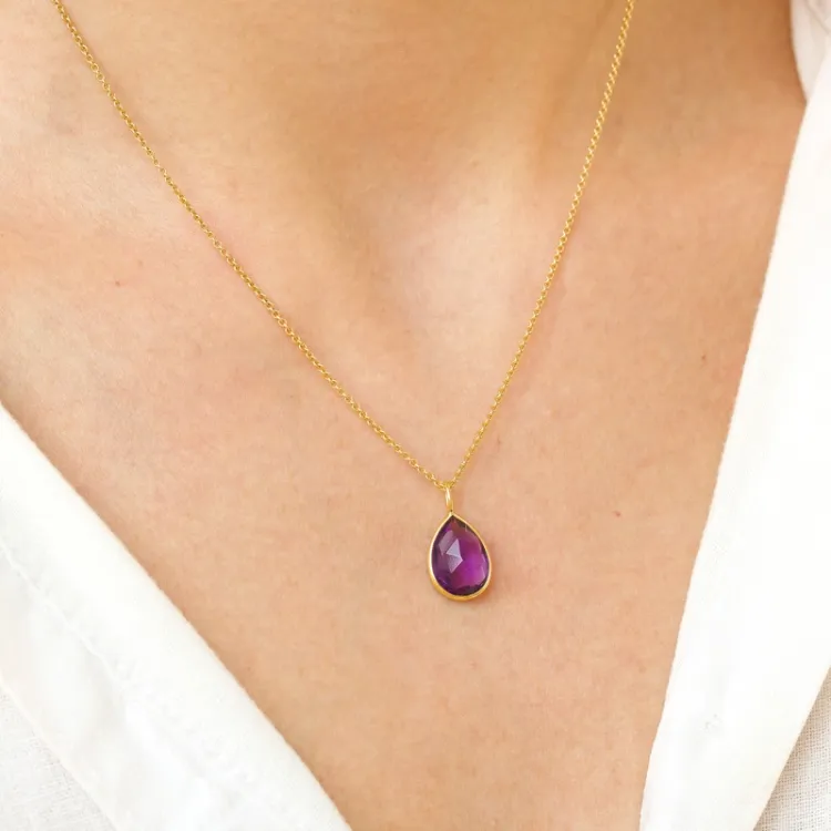 Tropfen lila Amethyst Anhänger aus vergoldetem Sterlingsilber - Loom Stones