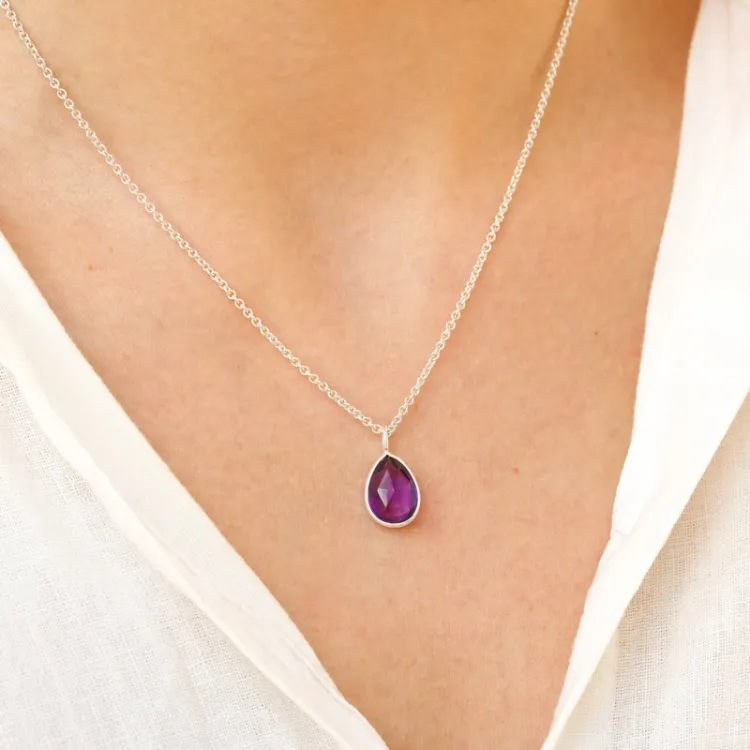 Tropfen lila Amethyst Anhänger aus Silber - Loom Stones
