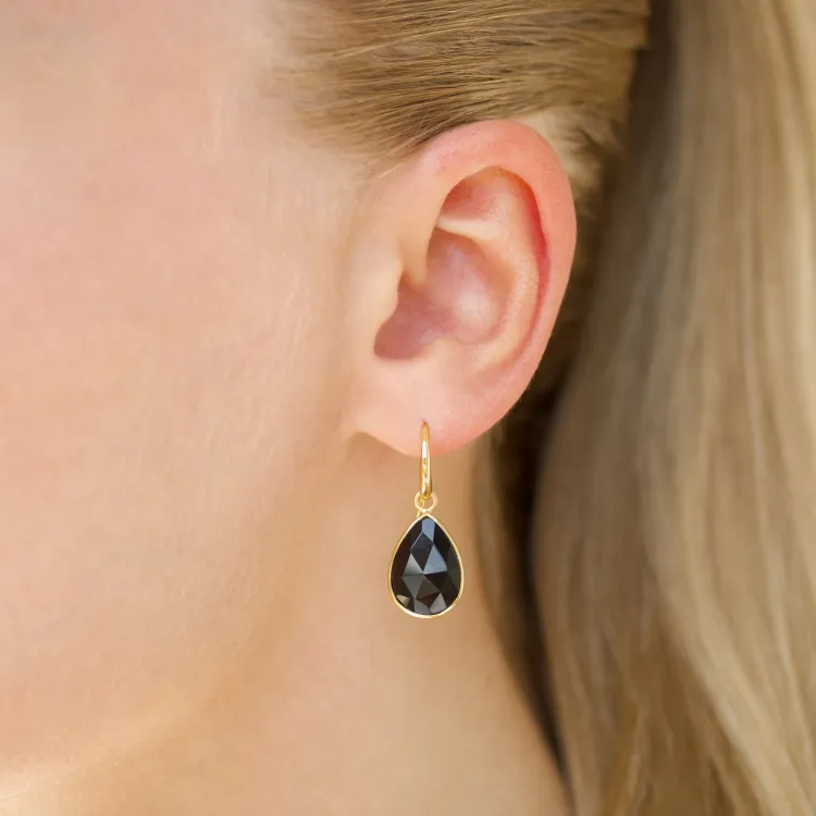schwarzem Onyx Ohrringe in vergoldetem Silber