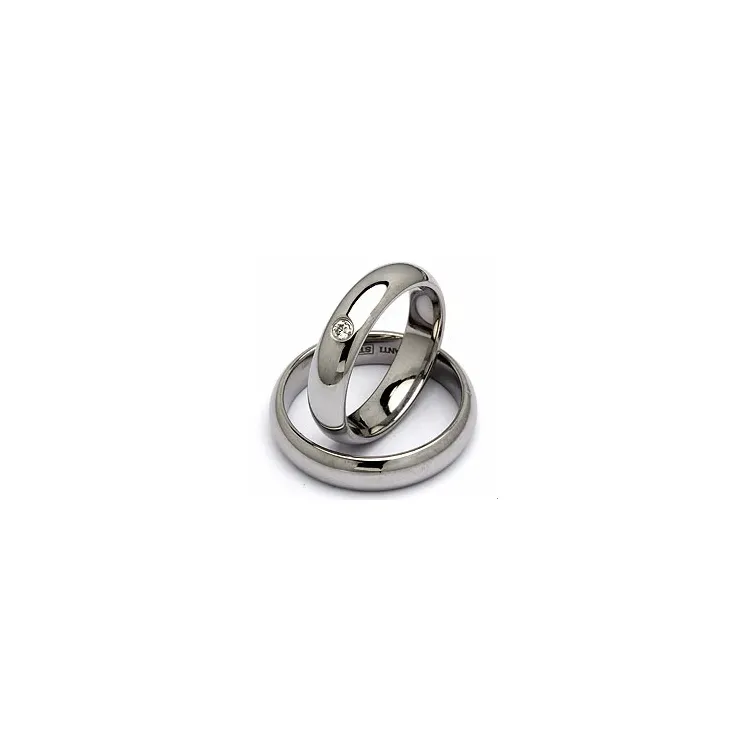 Trauringe in Stahl 0,05 ct