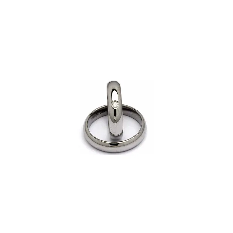 Trauringe in Stahl 0,05 ct