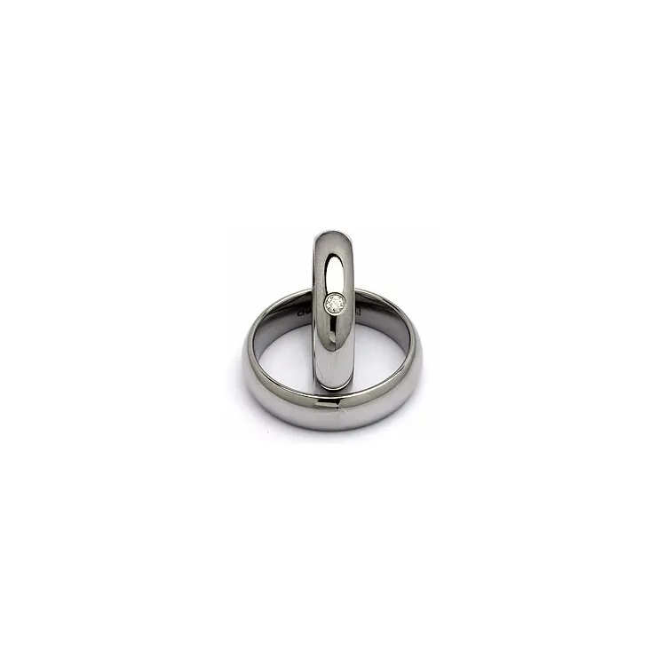 Trauringe in Stahl 0,05 ct