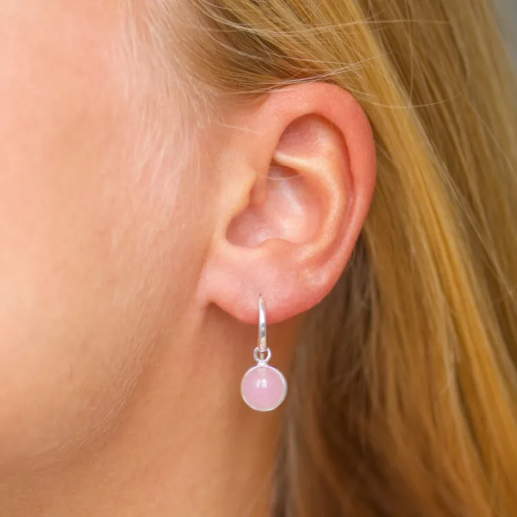 runden rose Bergkristall Ohrringe in versilbertes Messing - Loom Stones