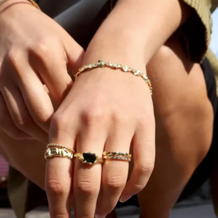 Ring aus vergoldetes Messing - Eliné