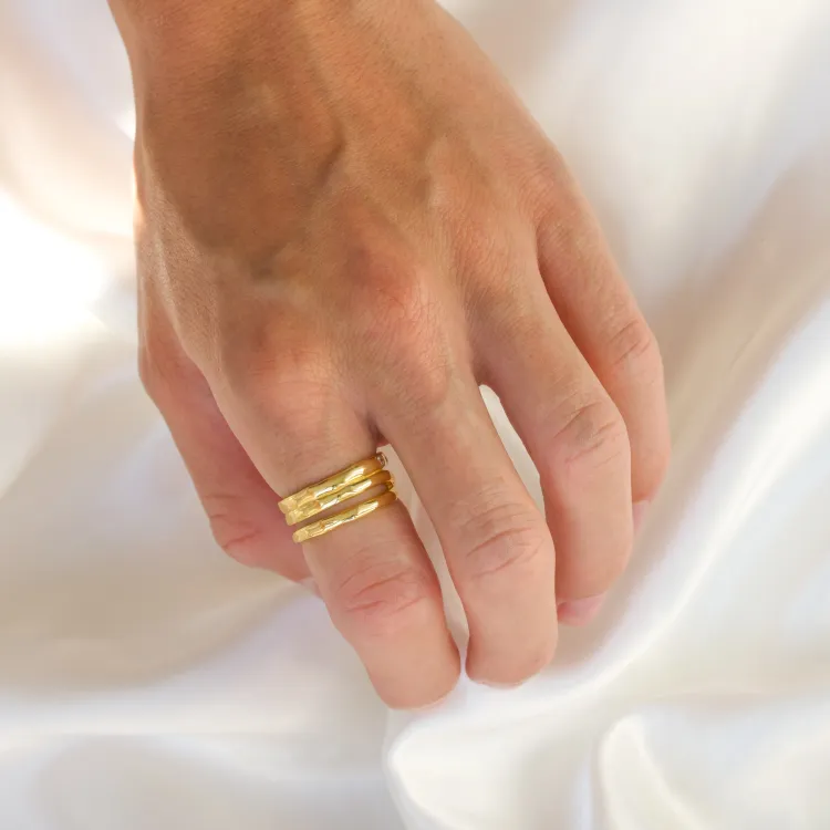 Zirkon Ring aus vergoldetes Messing - Eliné