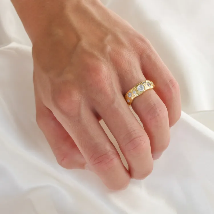 Zirkon Ring aus vergoldetes Messing - Eliné