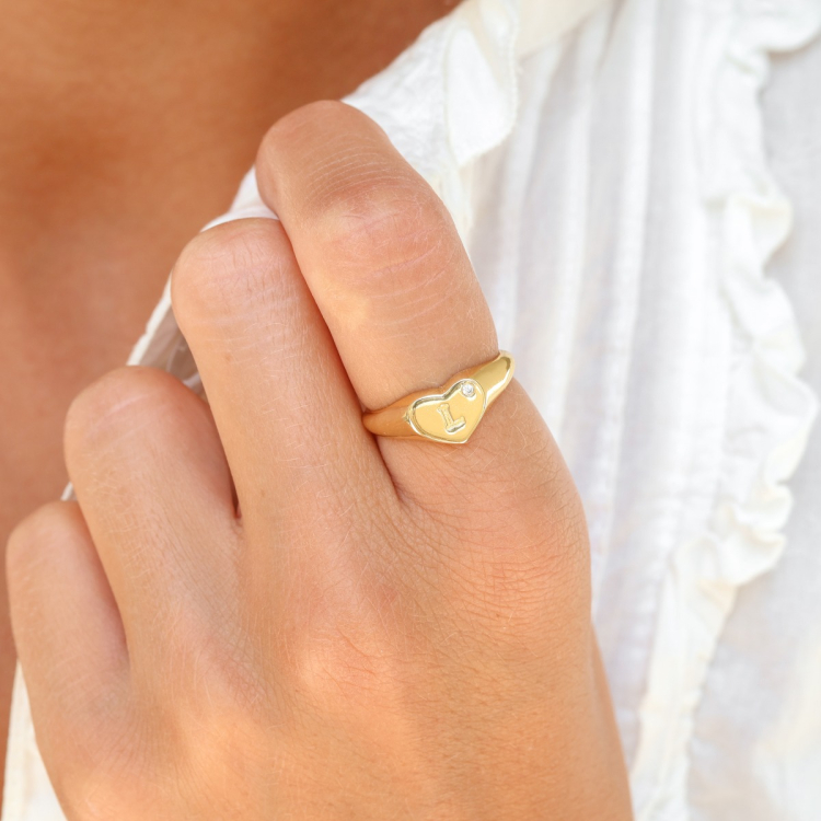 buchstab l Zirkon Ring aus vergoldetes Messing