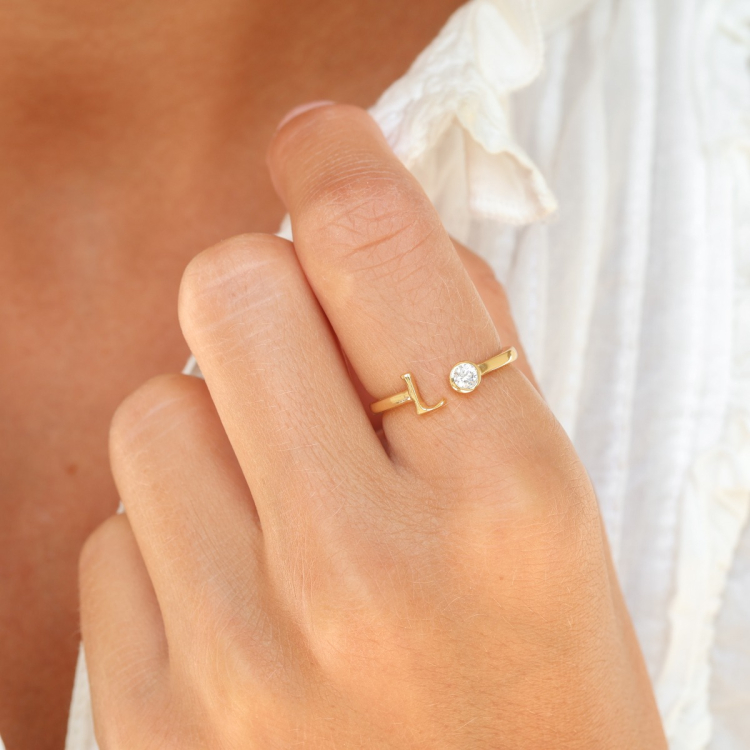 buchstab l Zirkon Ring aus vergoldetes Messing