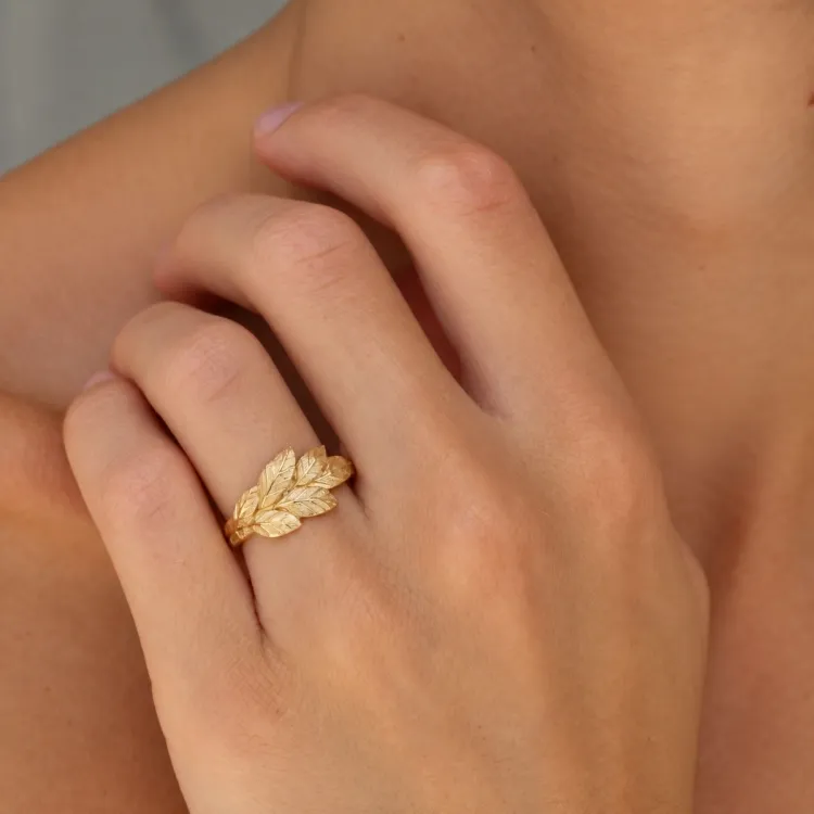 Blatt Ring aus vergoldetes Messing - Pure Nature