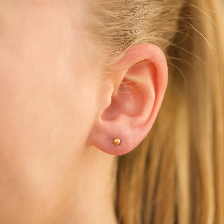 3 mm Wasserfester Ohrstecker in vergoldetem Stahl - OCEANA