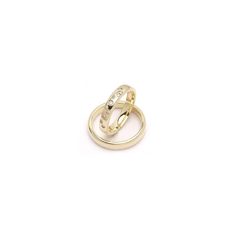 Sternenstaub trauringe aus 9 Karat Gold 0,126 ct - set