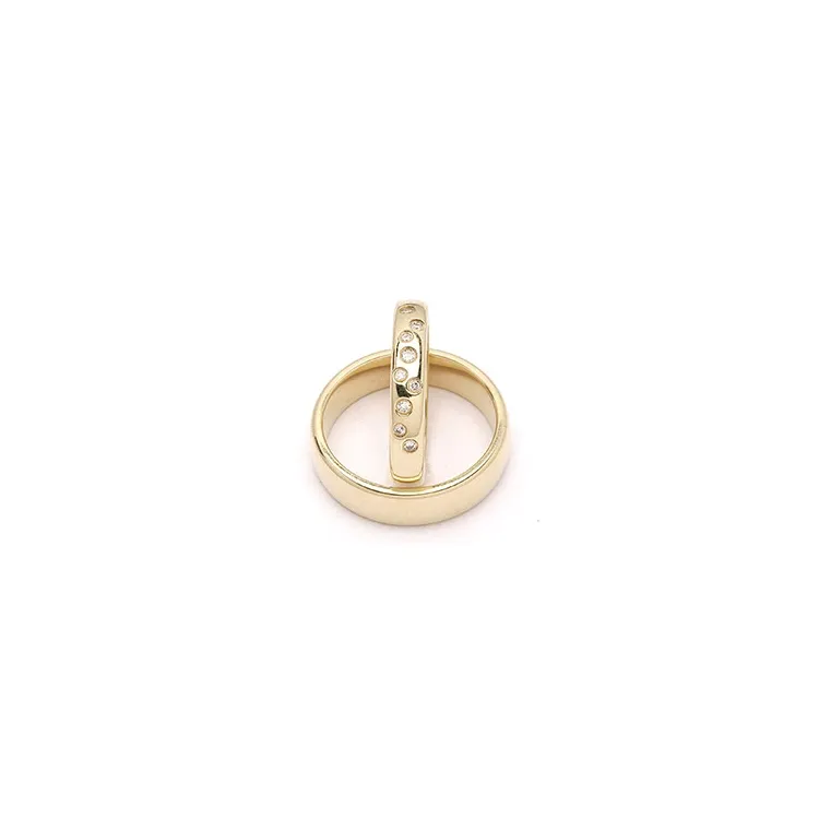 Sternenstaub trauringe aus 9 Karat Gold 0,126 ct - set