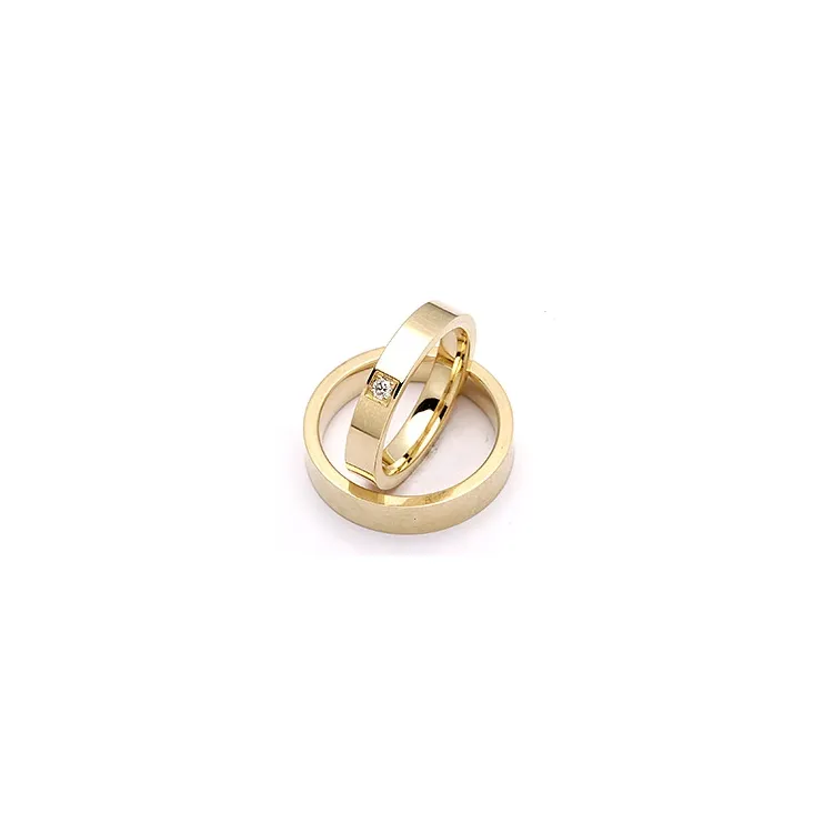 flachen trauringe aus 14 Karat Gold 0,05 ct - set