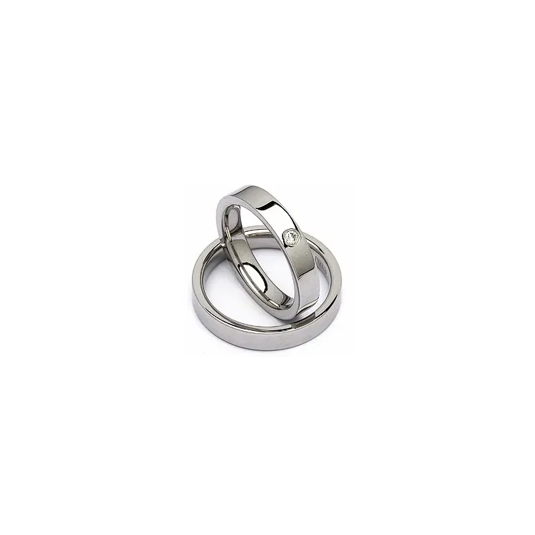 Trauringe in Stahl 0,05 ct