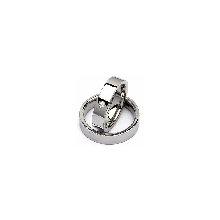 Trauringe in Stahl 0,05 ct