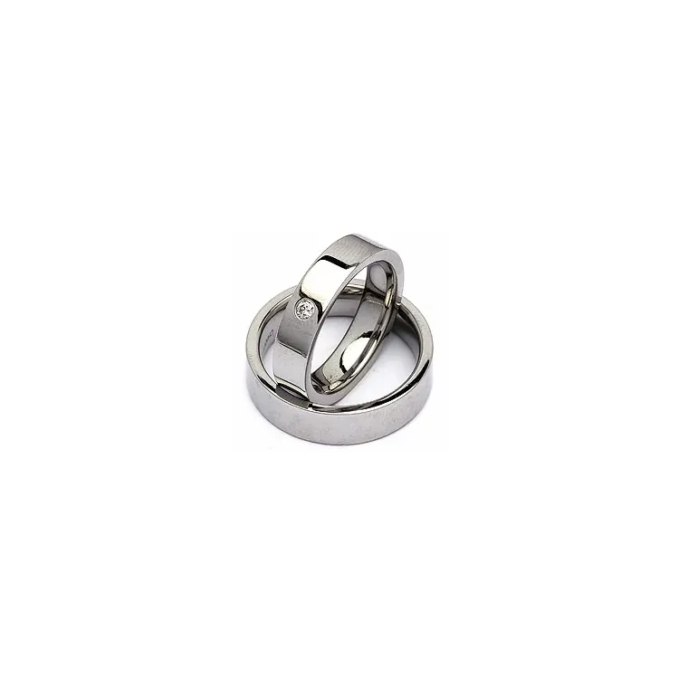 Trauringe in Stahl 0,05 ct