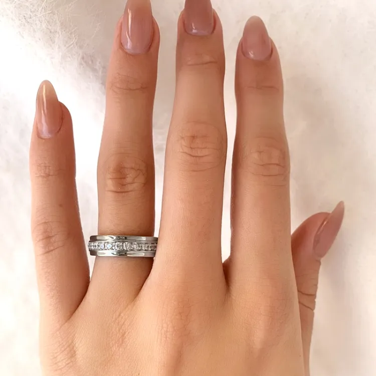 Ring aus rhodiniertem Silber