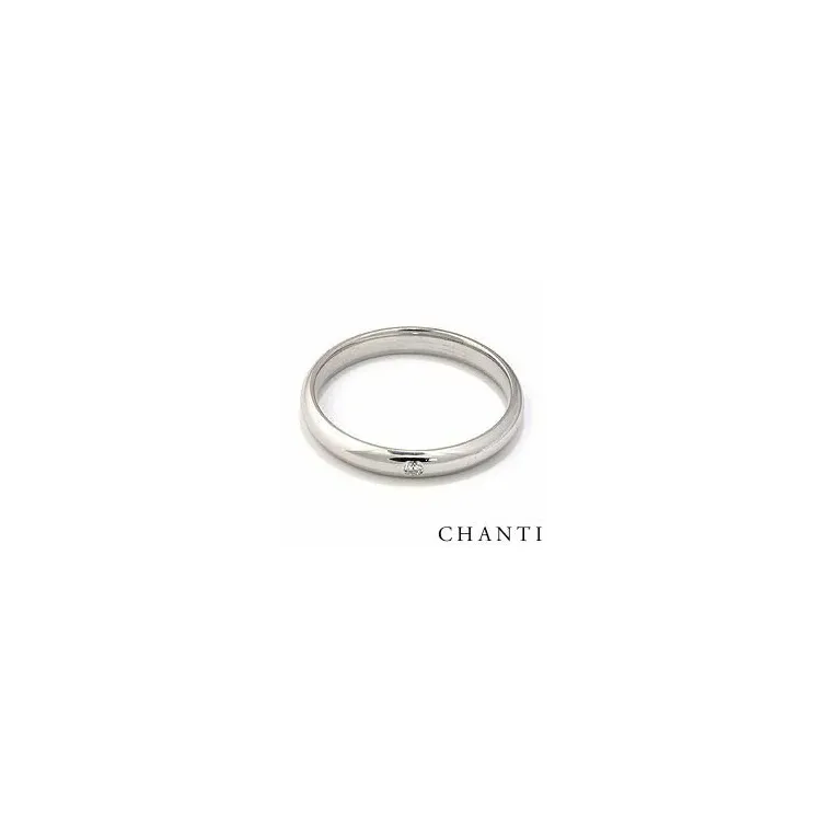 runder Trauring aus 14 Karat Weißgold 0,025 ct