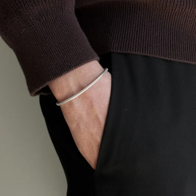 BNH Schlangenarmband aus Silber 17 cm x 3,2 mm