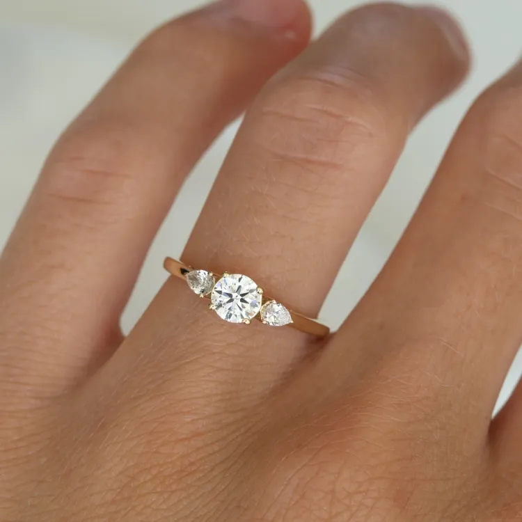 lab grown Diamant Ring in 9 Karat Gold 0,50 ct 0,20 ct