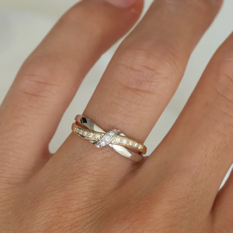 lab grown Diamant Ring in 9 Karat Gold- und Weißgold 0,10 ct