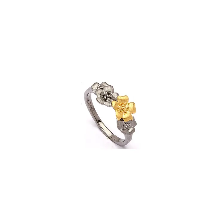 Blumen Ring aus schwarzes rhodiniertes Silber