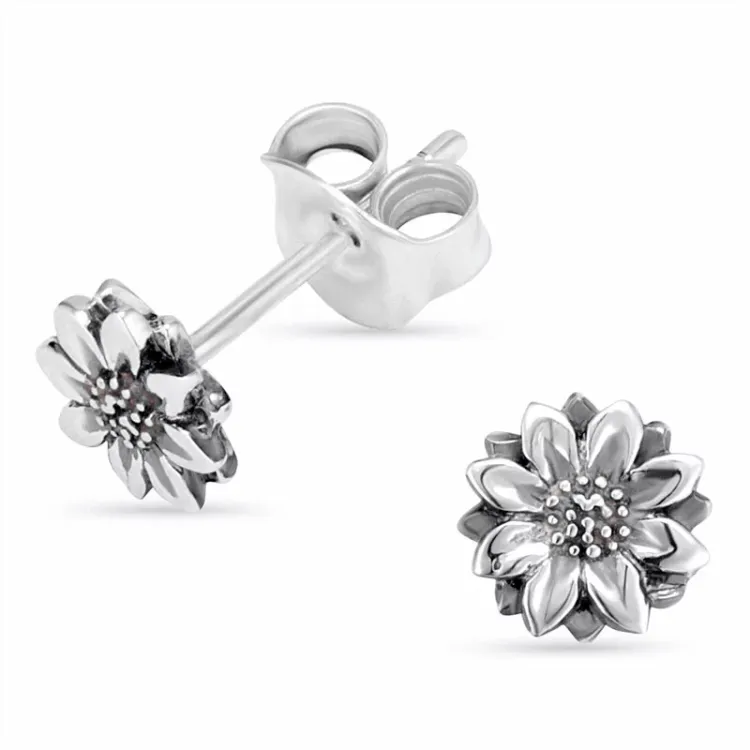 Blumenohrringe in oxidiertem Sterlingsilber