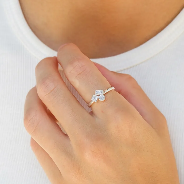 weißem Zirkon Ring aus Silber