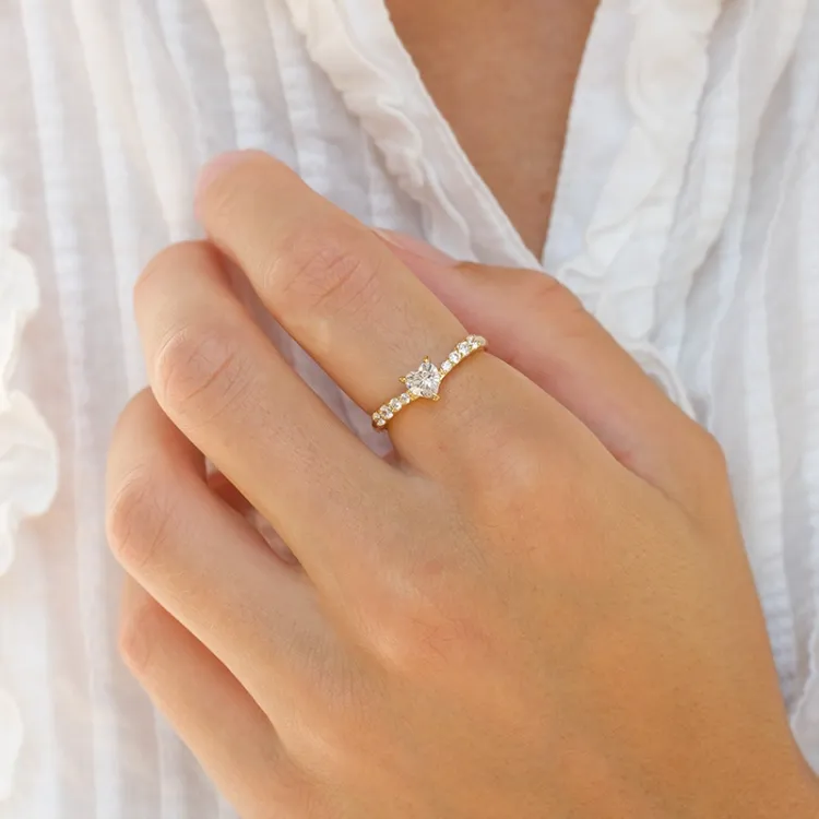 Zirkon Ring aus vergoldetem Sterlingsilber
